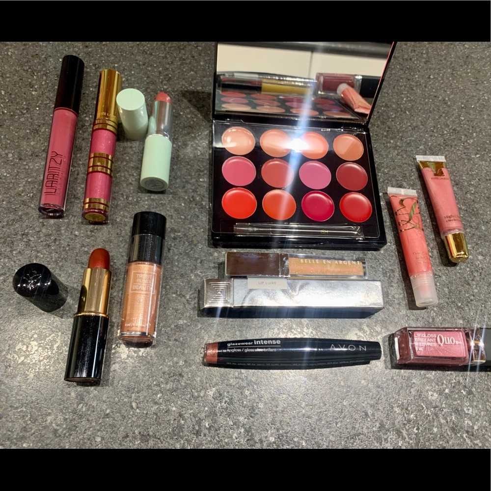 ALL ABOUT LIPS. Brand new lipsticks and glosses. 12 colour pallet+ 10 full size.